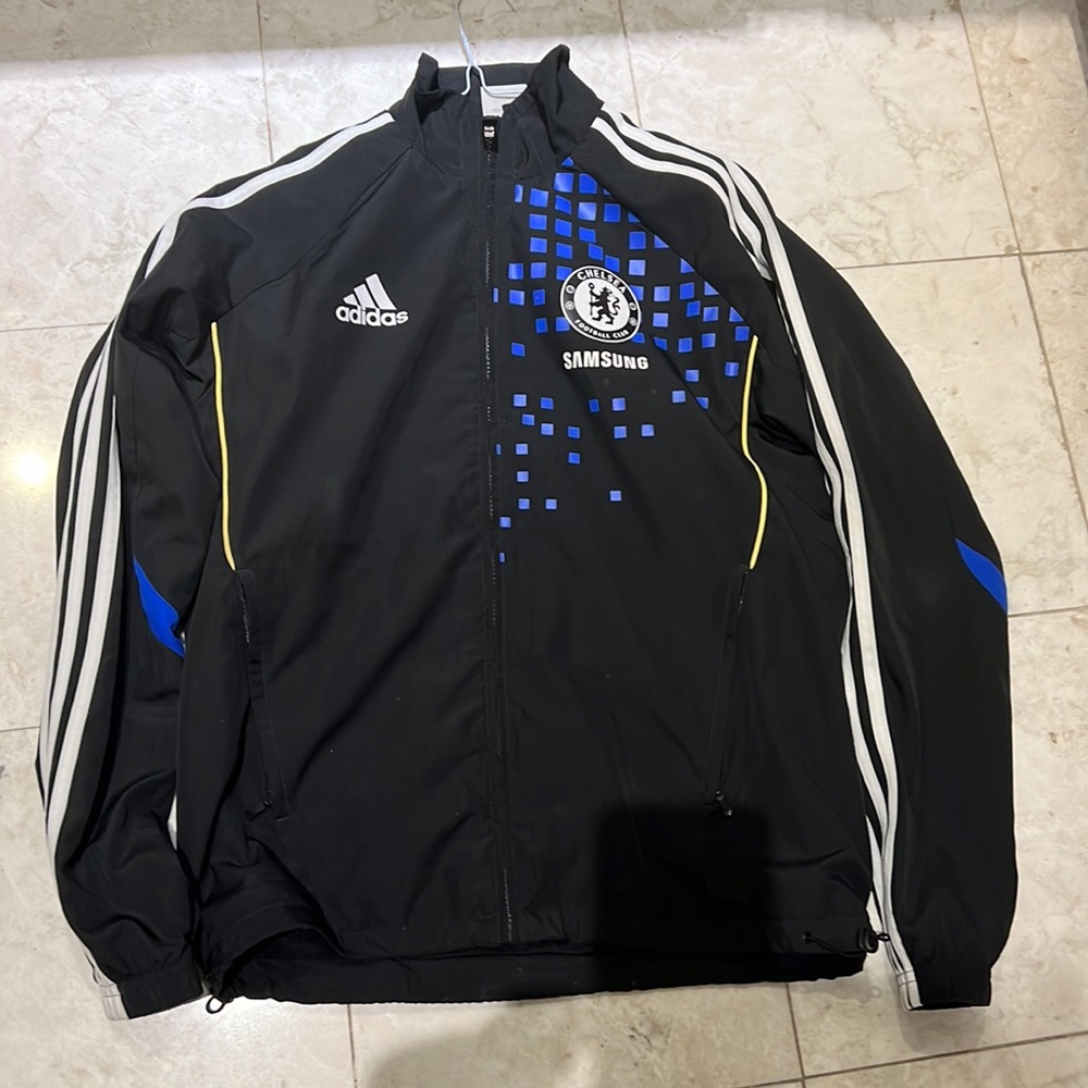 Adidas Chelsea jacket worn twice like new !!